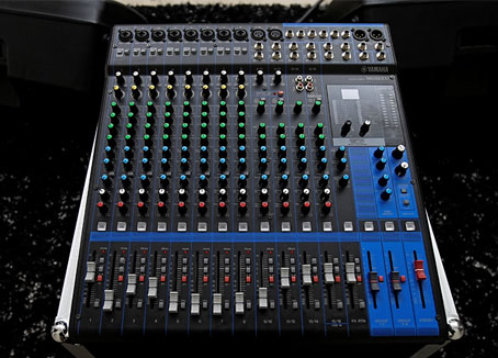 Yamaha MG16XU 16-channel Mixer with USB and FX